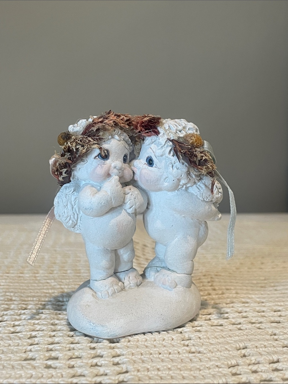 White Cherub Couple Figurine with Floral Crowns - Dreamsicles - stolen kiss - Picture 1 of 4